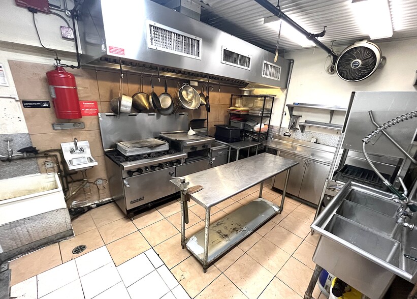 More Photos Of 2-16 N Central Ave, Hartsdale Storefront For Lease