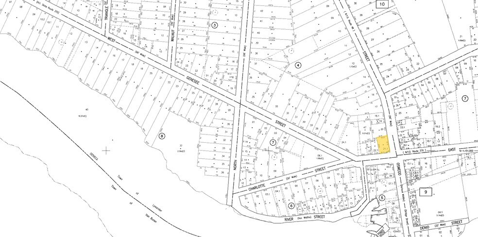 More Photos Of 33 Oswego St, Baldwinsville Storefront Retail Office For Lease