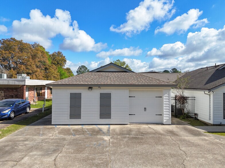 More Photos Of 13953 Perkins Rd, Baton Rouge Warehouse For Sale