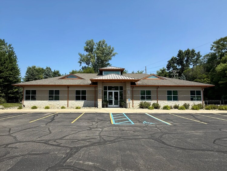 Primary Photo Of 2753 S Milford Rd, Highland Township Medical For Sale