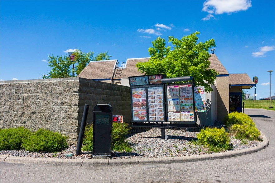 More Photos Of 528 Western Ave, Fergus Falls Fast Food For Lease