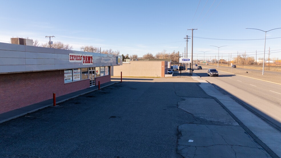 More Photos Of 1 MacArthur Ave, Billings Freestanding For Sale