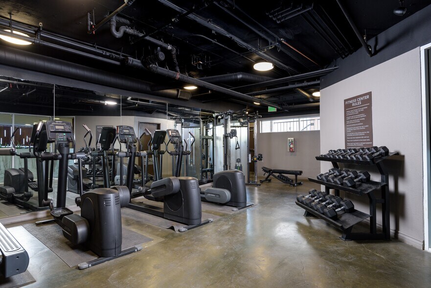 More Photos Of 1443 N Fuller Ave, Los Angeles Apartments For Sale