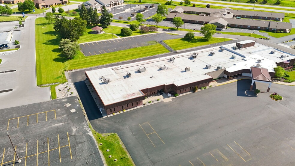More Photos Of 2235 Dubois Dr, Warsaw Healthcare For Sale