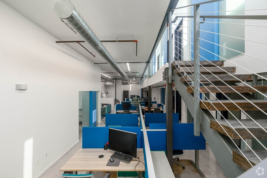 More Photos Of 5285 W Washington Blvd, Los Angeles Loft Creative Space For Sale