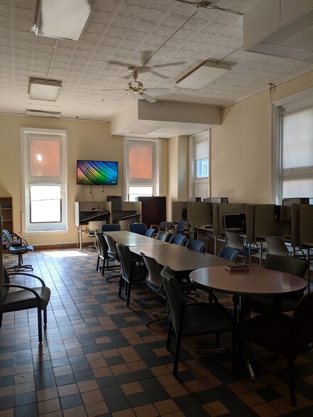 More Photos Of 192 9th St, Troy Schools For Sale