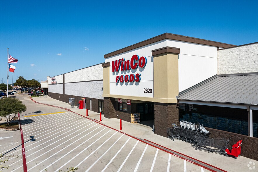 More Photos Of 2600-2722 N Josey Ln, Carrollton Unknown For Lease