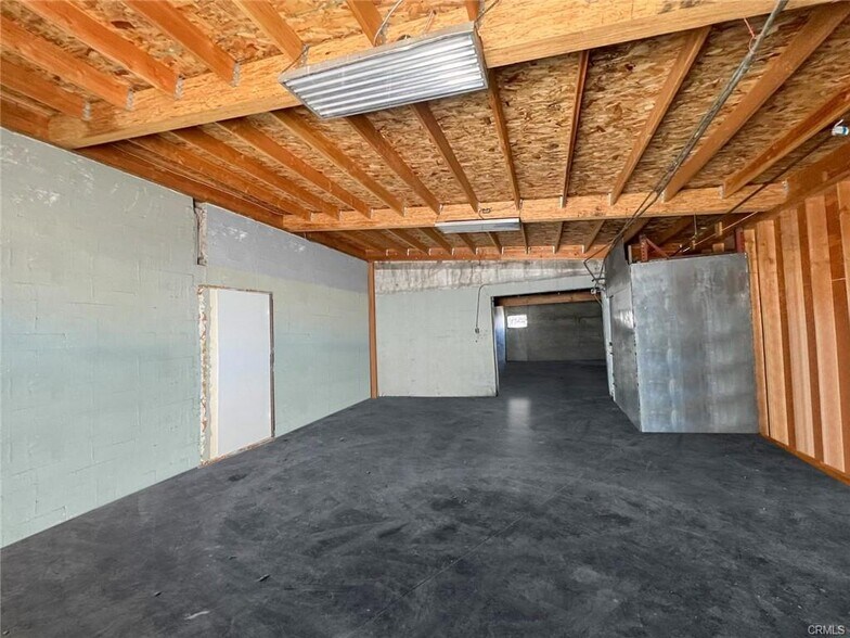 More Photos Of 161-163 S Hamilton Blvd, Pomona Auto Salvage Facility For Sale
