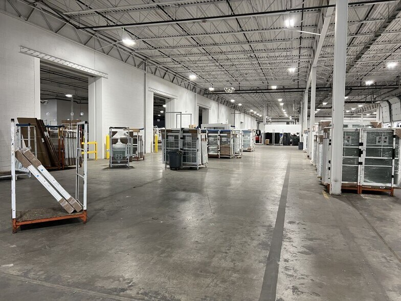 More Photos Of 75 Aircraft Rd, Southington Manufacturing For Lease