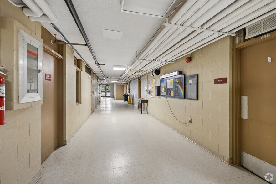 More Photos Of 901 Luther Pl, Albert Lea Skilled Nursing Facility For Sale
