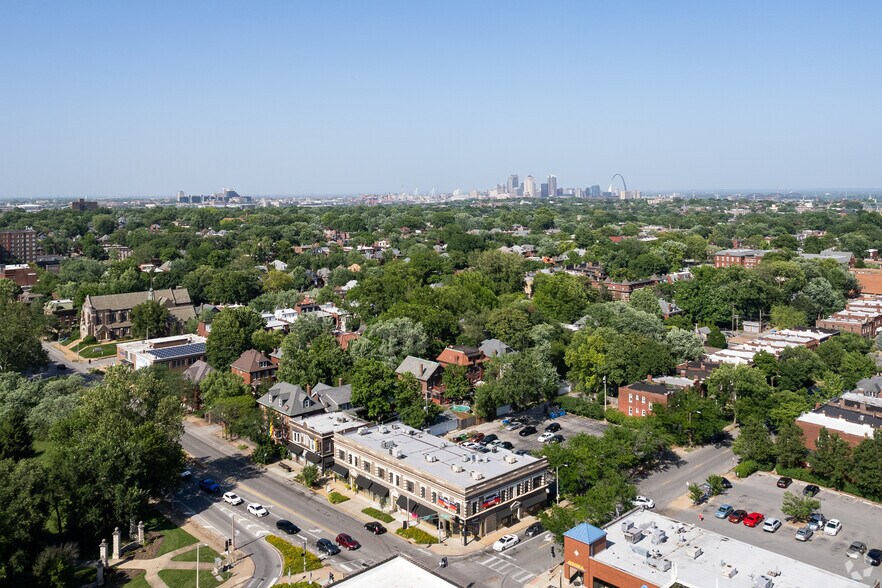 More Photos Of 3008-3030 S Grand Ave, Saint Louis Office Residential For Lease