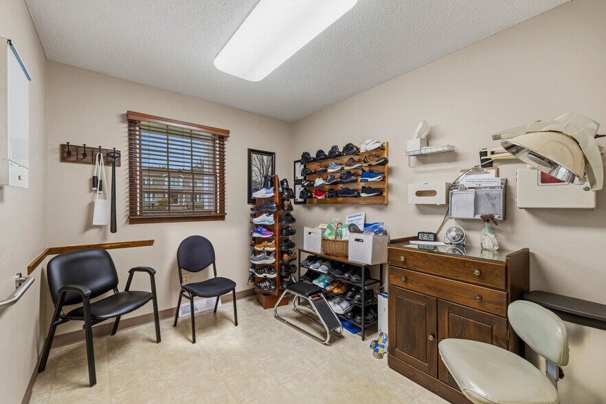 More Photos Of 690 Davison Rd, Lockport Office For Sale