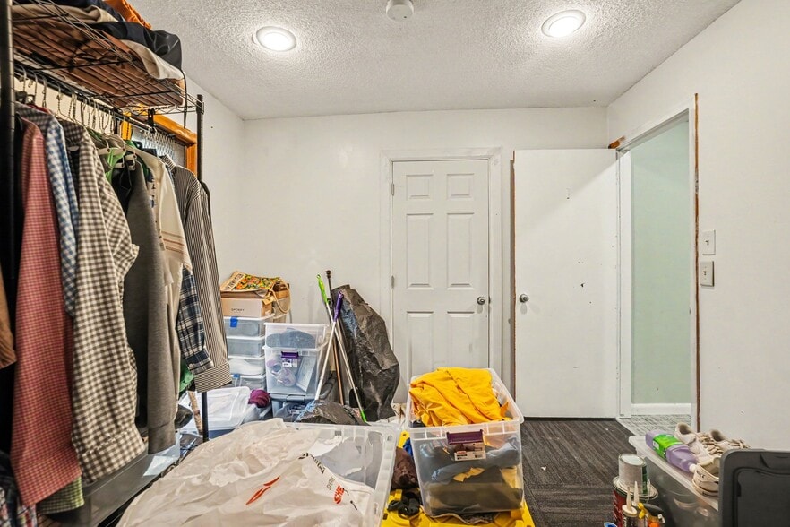 More Photos Of 4431 N 60th Ave, Omaha Office Residential For Sale