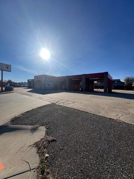 More Photos Of 1226 S Holly Ave, Yukon Carwash For Sale