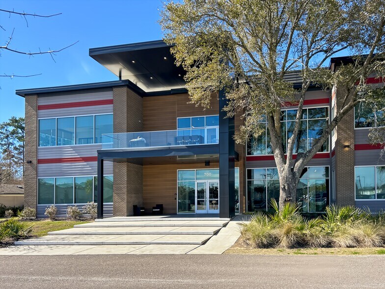 More Photos Of 700 Nexton Square Dr, Summerville Coworking Space