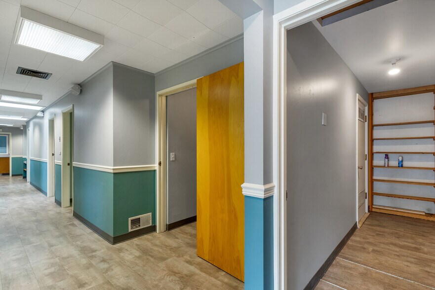 More Photos Of 151 W Washington St, Stayton Storefront Retail Office For Lease