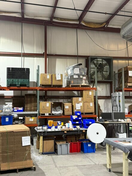 More Photos Of 144 Talbert Pointe Dr, Mooresville Light Distribution For Lease