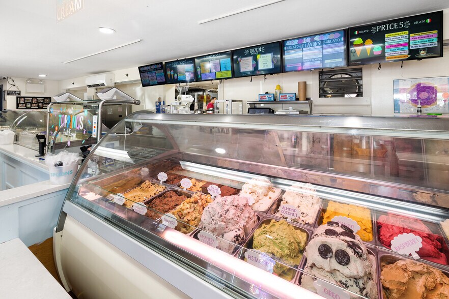 More Photos Of 130 Chapel St, New Shoreham Storefront Retail Residential For Sale