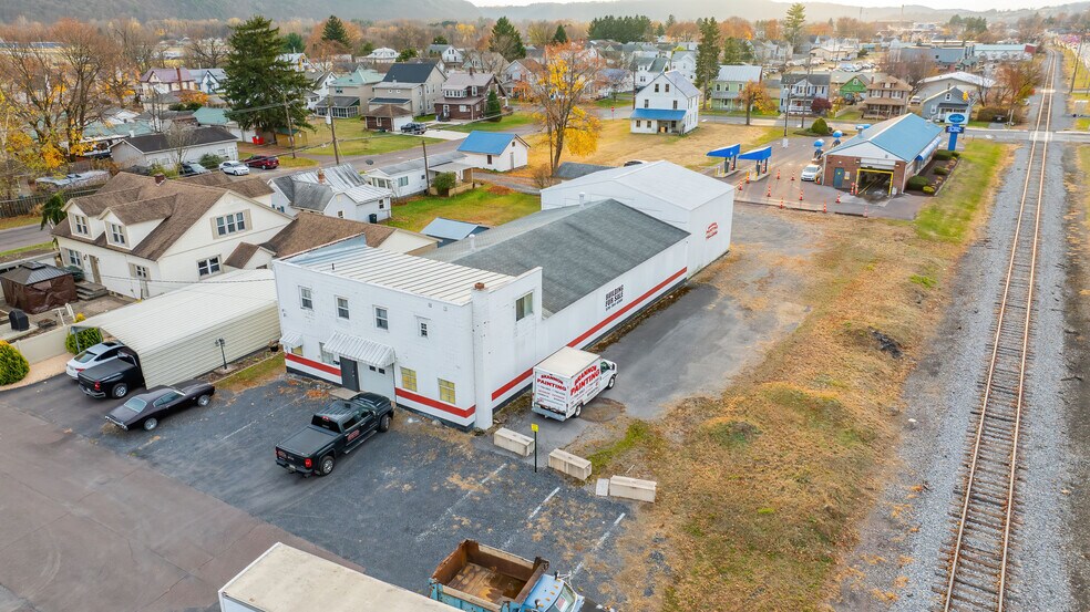 More Photos Of 680 Oak St, Bloomsburg Warehouse For Sale