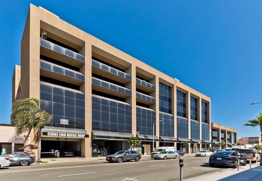 More Photos Of 250 N Robertson Blvd, Beverly Hills Medical For Lease