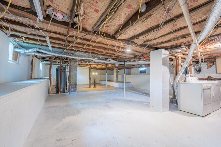 More Photos Of 1101 S Rogers St, Bloomington Multifamily For Sale