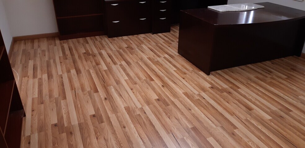 More Photos Of 4778-4790 Dewey Dr, Fair Oaks Loft Creative Space For Sale