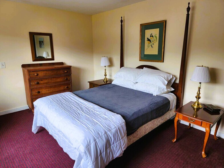 More Photos Of 401 Vt Route 100, West Dover Hotel For Sale
