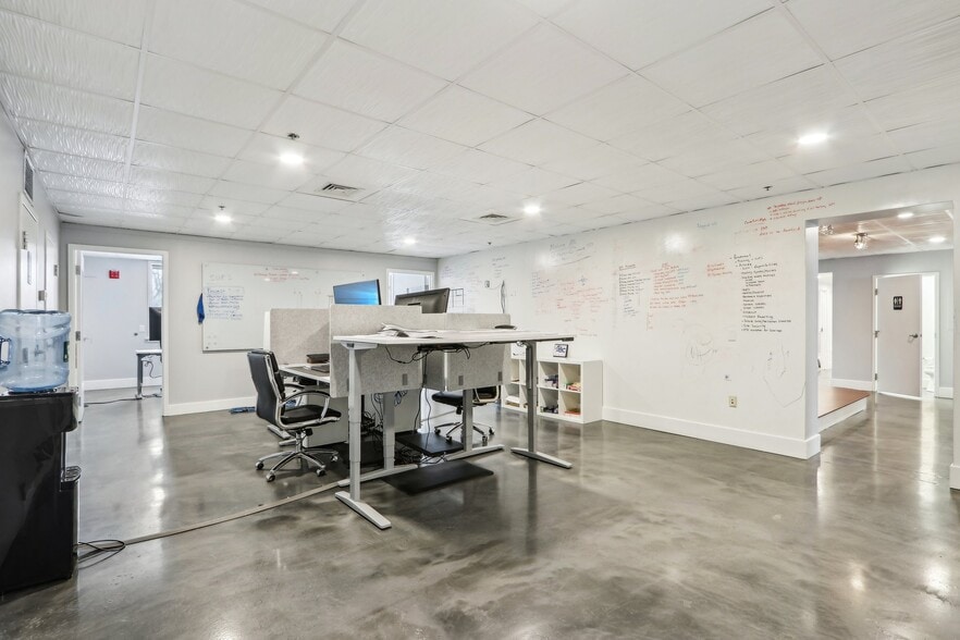 More Photos Of 100 Conifer Hill Dr, Danvers Office For Lease