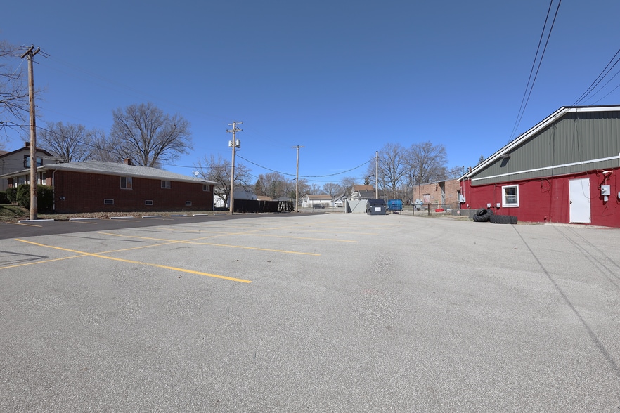 More Photos Of 2034-2046 Bailey Rd, Cuyahoga Falls Storefront Retail Office For Lease