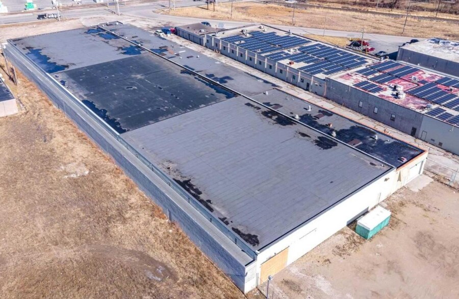 More Photos Of 675 Tecumseh Rd W, Windsor Warehouse For Sale