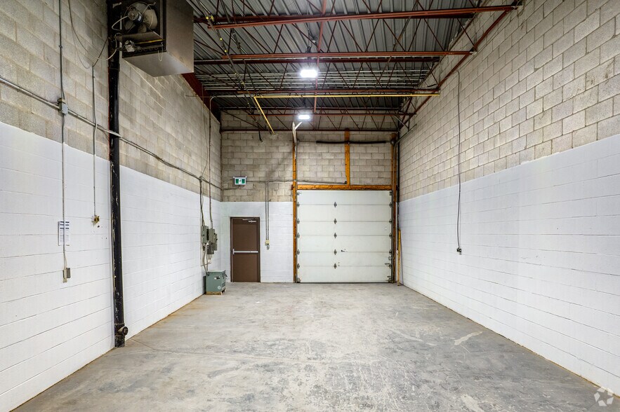 More Photos Of 215 Carlingview Dr, Toronto Light Distribution For Lease
