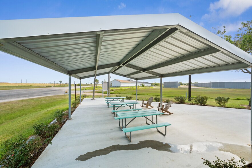 More Photos Of 22996 Highway 60, Matagorda Hotel For Sale