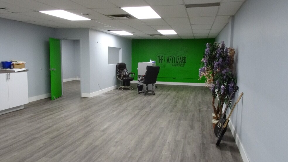 More Photos Of 3517 17th Ave SE, Calgary Storefront Retail Office For Lease