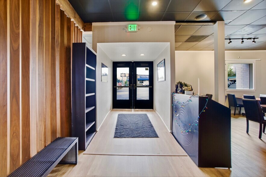 More Photos Of 4405-4435 Liberty Rd S, Salem Restaurant For Lease