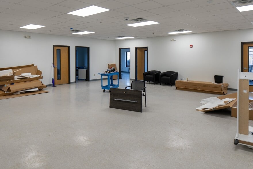 More Photos Of 135 Industrial Dr N, Madison Warehouse For Sale