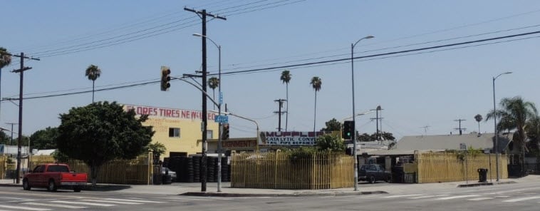 Primary Photo Of 6224 S Figueroa St, Los Angeles Auto Repair For Lease