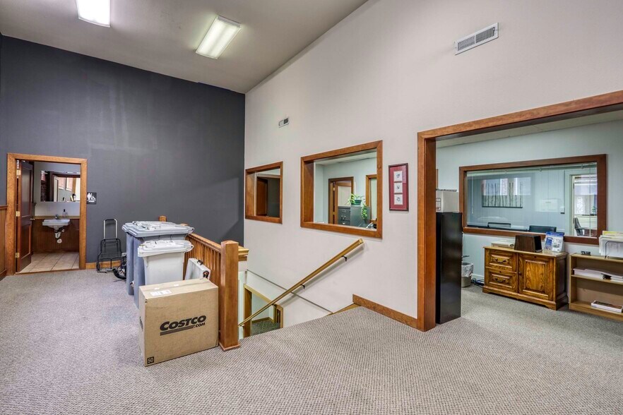 More Photos Of 316 N 2nd Ave, Sandpoint Office For Lease