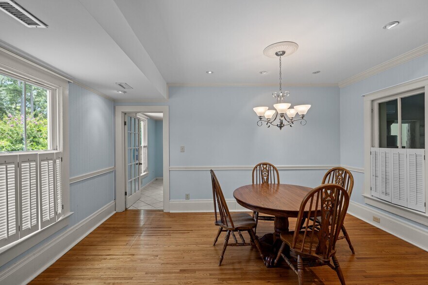 More Photos Of 567 E Water St, Belhaven Hospitality For Sale