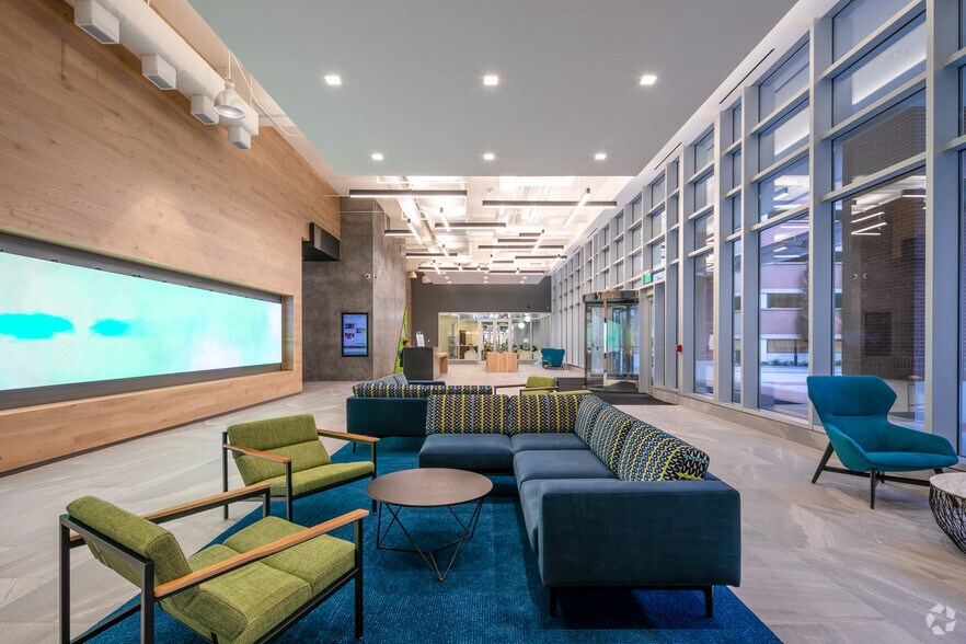 More Photos Of 10 10th St, Atlanta Office For Lease