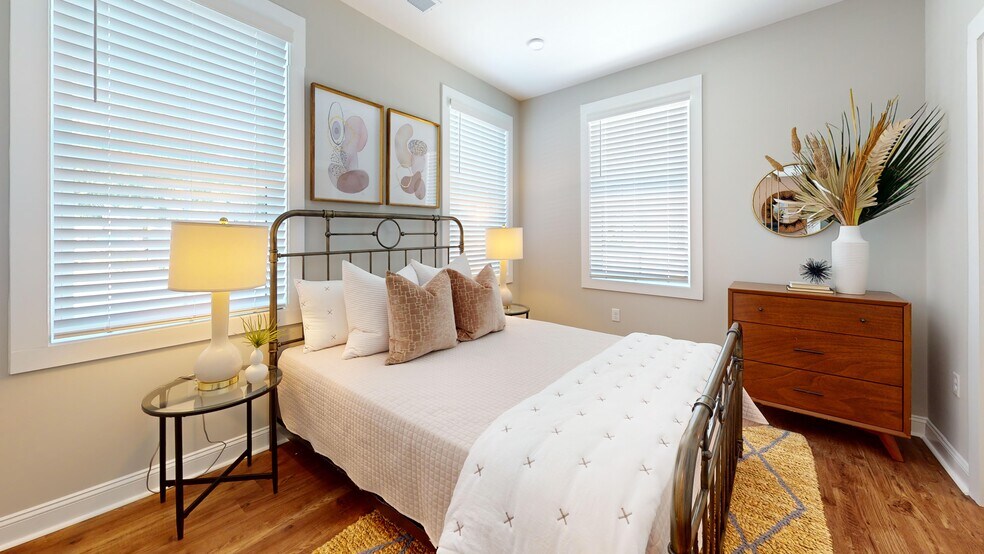 More Photos Of 2218 Rosewood Dr, Columbia Apartments For Sale