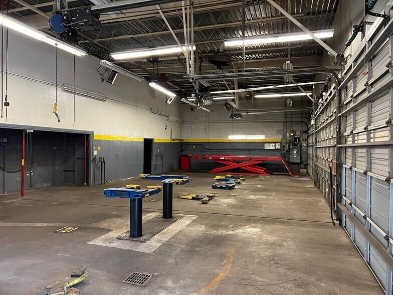 More Photos Of 6930 Walnut St, Upper Darby Freestanding For Lease