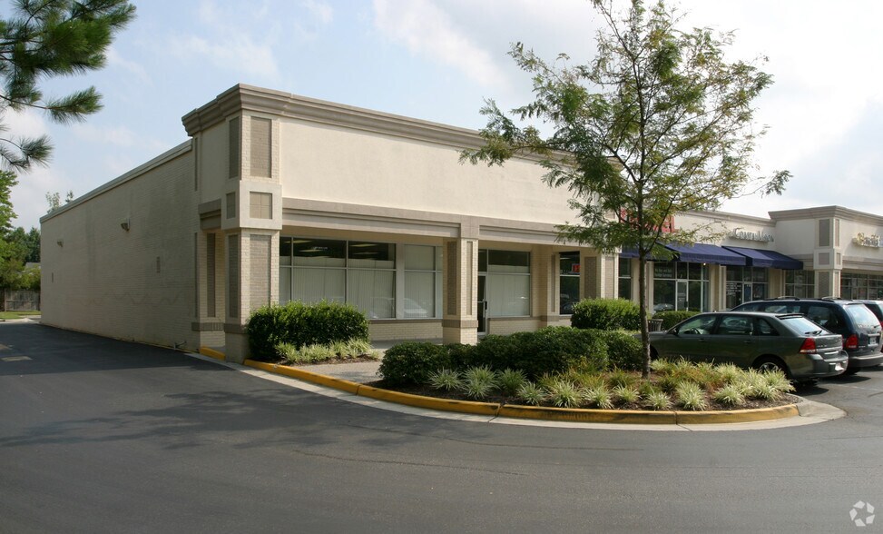 More Photos Of 1032 Volvo Pky, Chesapeake Unknown For Lease