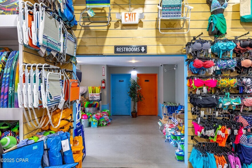 More Photos Of 6908 Thomas Dr, Panama City Beach Freestanding For Sale