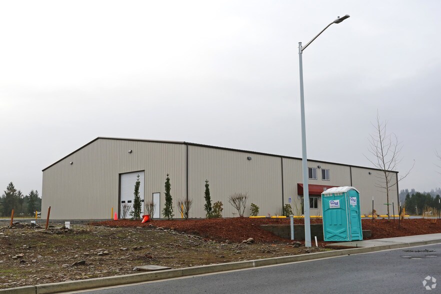 More Photos Of 1100 NW Noble Dr, Estacada Warehouse For Sale