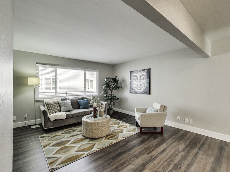 More Photos Of 545 S 9th St, San Jose Apartments For Sale