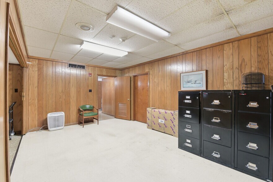 More Photos Of 13026 Rosecrest Dr, Houston Office For Lease