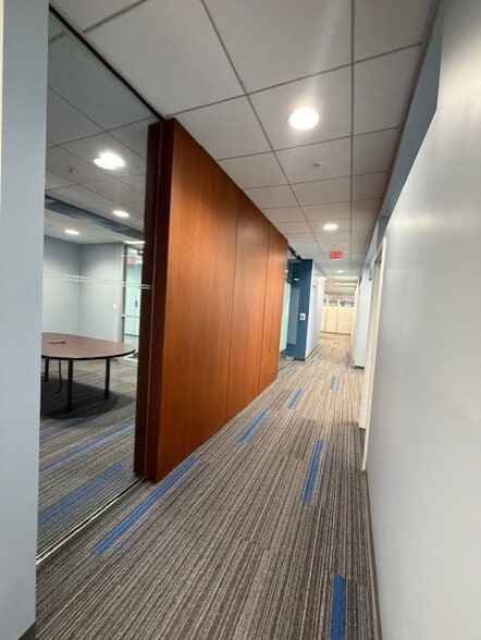 More Photos Of 950 Warren Ave, East Providence Medical For Lease