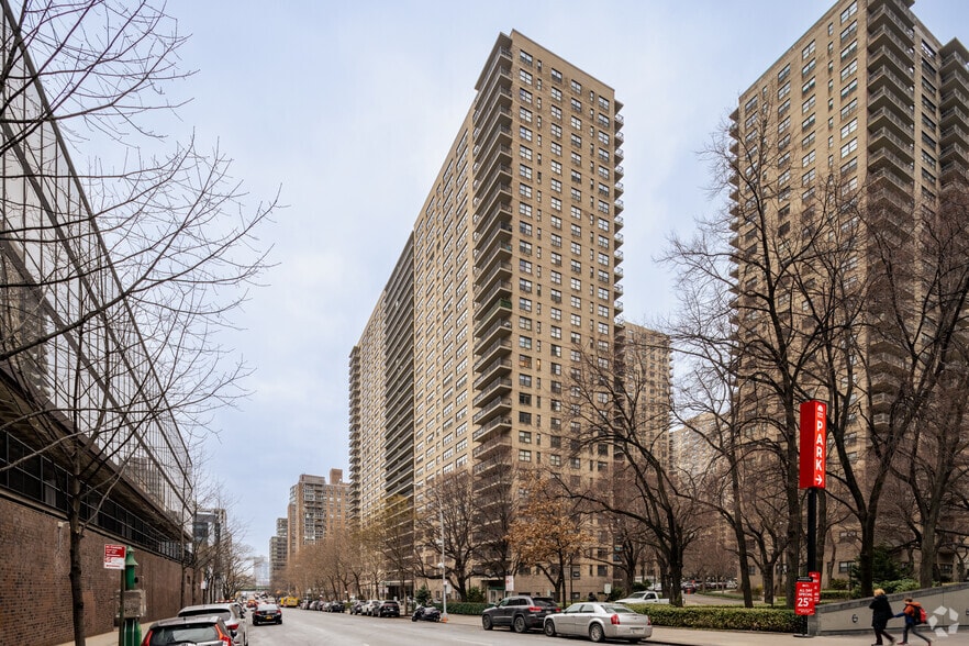More Photos Of 140 West End Ave, New York Apartments For Sale