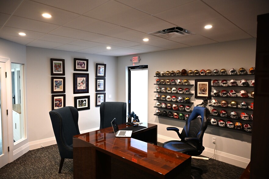 More Photos Of 725 N Hwy A1A, Jupiter Medical For Sale