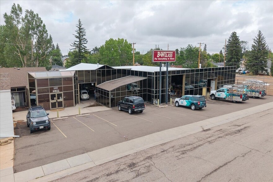 More Photos Of 2200 E 15th St, Cheyenne Flex For Sale